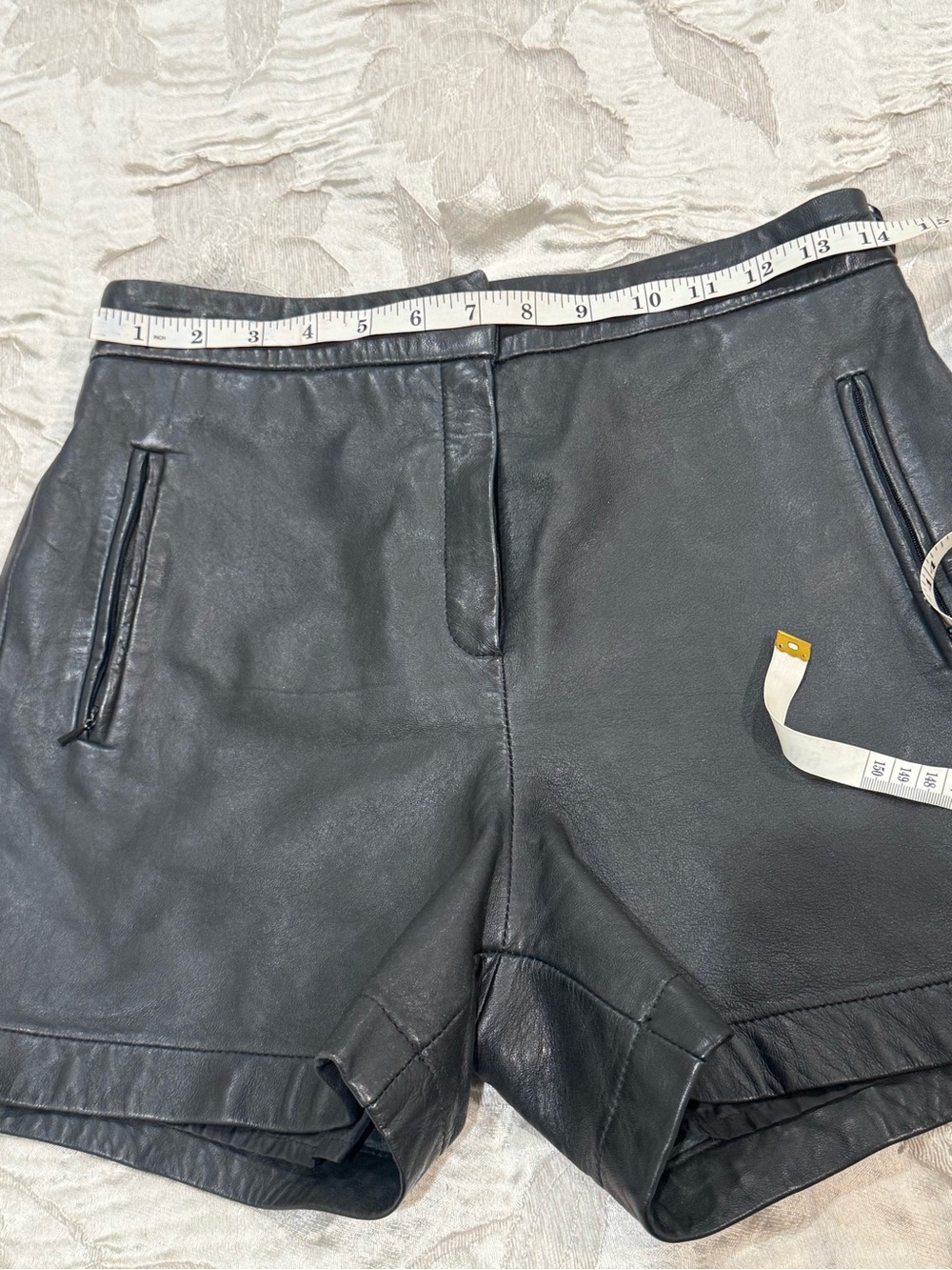 Mango genuine leather shorts size 6 - Picture 10 of 12
